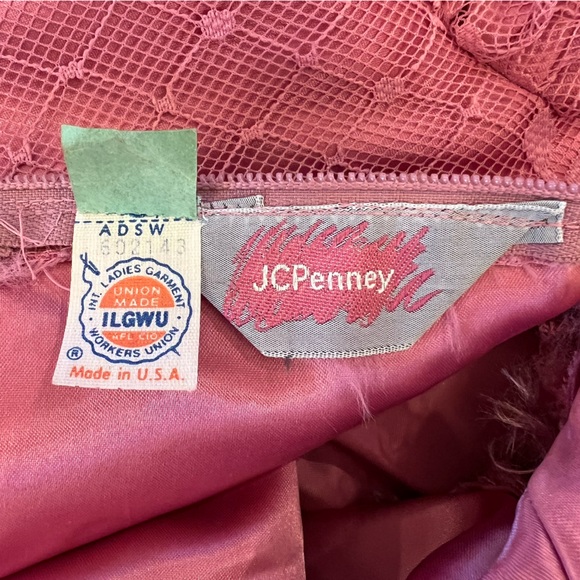 Vintage JCPenney 80’s “Pretty in Pink” Lace Overlay Prom Union Made Dress SMALL - Picture 2 of 15